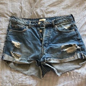 Distressed High Waisted Jeans short - size 10